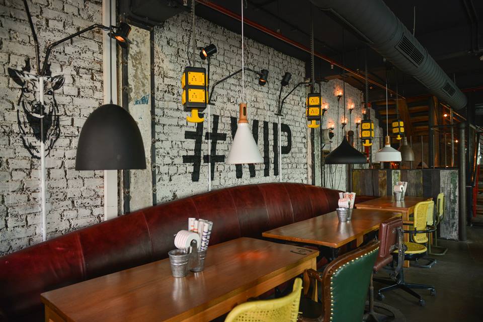 cafes with free WiFi