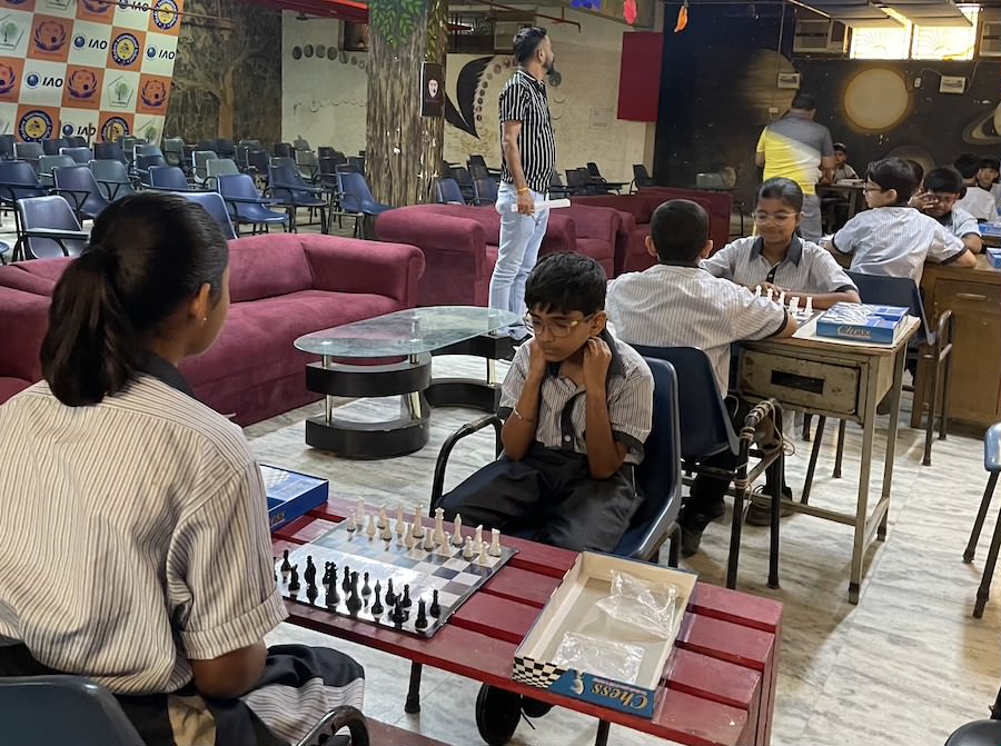 Modern International School chess competition